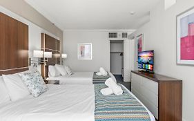 Amazing Suite With Beach Views At Prime Location